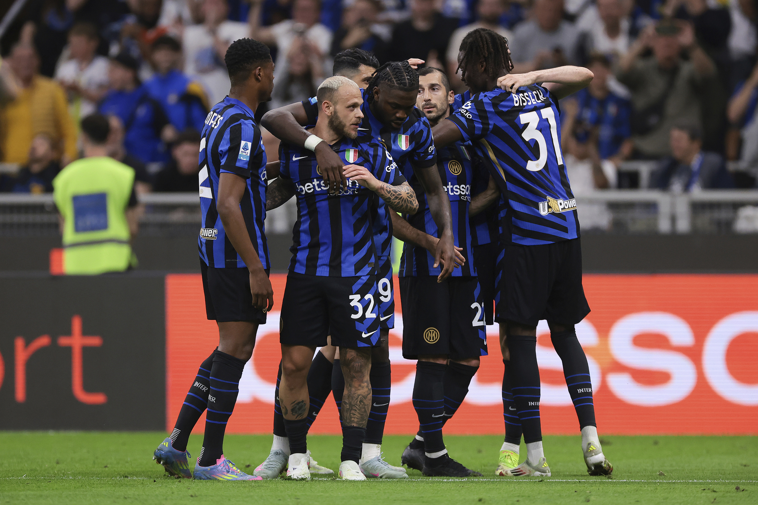 开云官方-赛地聚焦：意甲窗口期热度飙升，辽宁本钢外线爆发，底气十足，临场指挥获称赞(辽宁本钢最新消息)