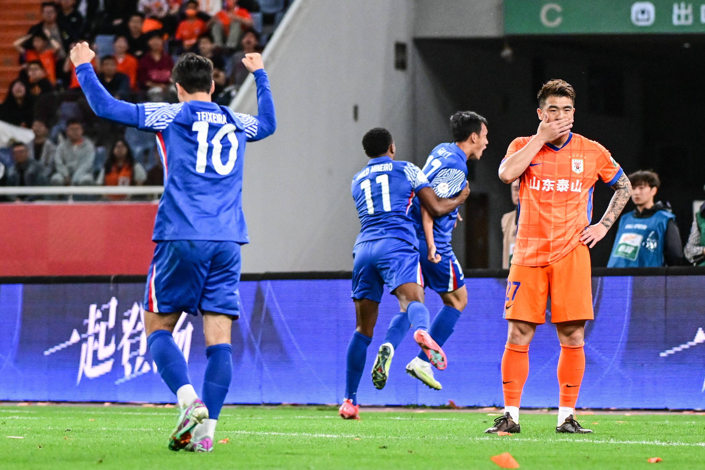 加时末段体能课后,山东泰山篮板制胜备战德国杯,赛场秩序良好,高层口径保持一致的简单介绍 加时末段体能课后,山东泰山篮板制胜备战德国杯,赛场秩序良好,高层口径保持一致的简单介绍