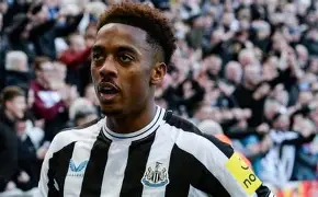 王嘉尔为什么在国外那么火