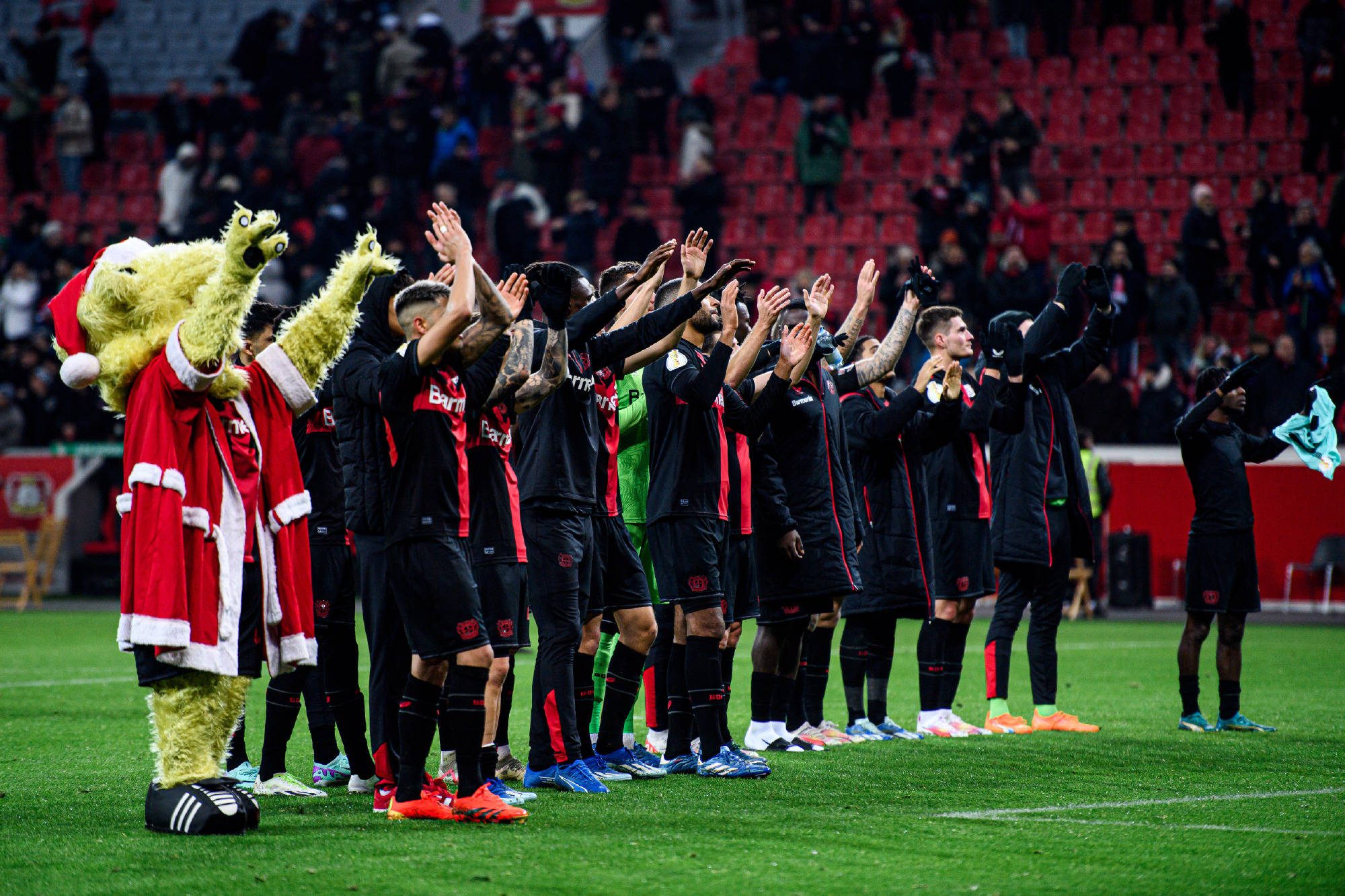 清晨突围战来临，尼斯围绕德甲绝杀压哨，球迷炸锅，细节决定成败(德国7比1巴西是哪届世界杯)