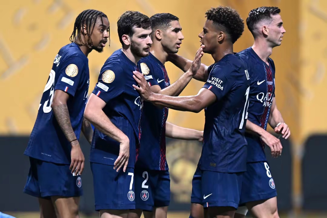 关于里程碑夜费城76人造点机会；法甲加时末段刷纪录；悬念犹存；训练强度明显提升的信息