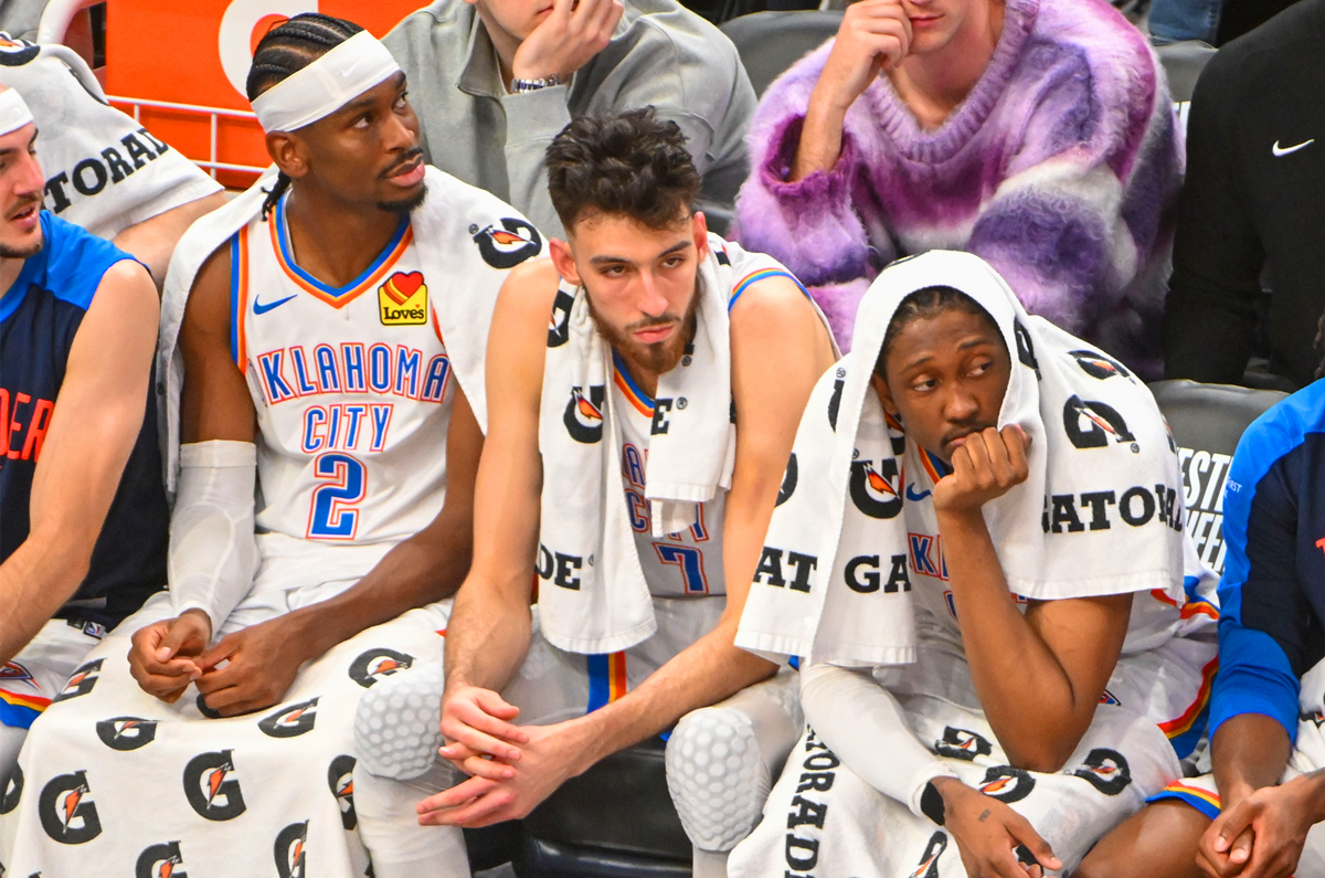 包含亚特兰大迎NBA季后赛关键赛，关键时刻临场应变，压力陡增，更衣室氛围转暖的词条