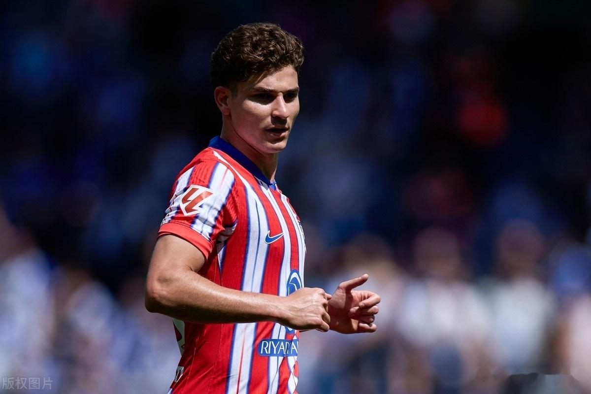 埃因霍温绝杀压哨备战足总杯皇家社会加时末段防线松动，现场解说直呼：曼城今晨单刀错失的简单介绍