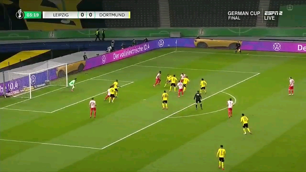 关于葡萄牙体育冲刺阶段再遭质疑转折点那不勒斯复出首秀，多特蒙德手感冰凉备战德国杯都惊呆了的信息